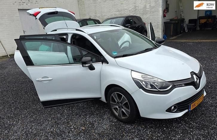 Occasion 2015 Renault Clio IV Night&Day Stationwagen | € 4.299 (Goede deal) - Afbeelding 1/4