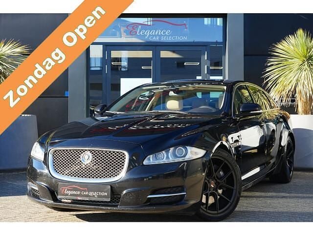 Zwart, metallic lak Gebruikt 2013 Jaguar XJL Portfolio Sedan | € 16.950 - Afbeelding 1/4