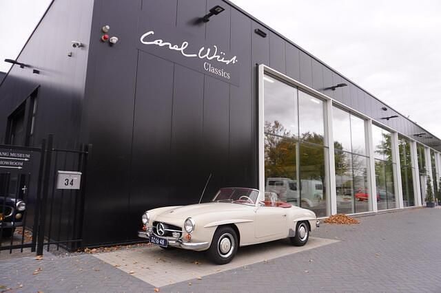 Wit Gebruikt 1959 Mercedes 190 Sedan | € 110.000 - Afbeelding 1/4