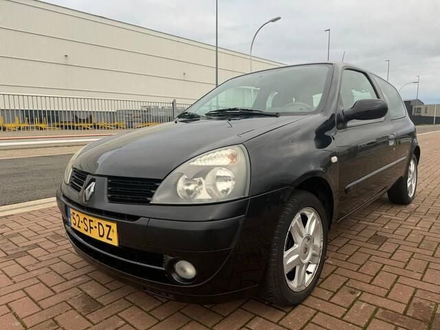 Zwart Gebruikt 2005 Renault Clio II Stationwagen | € 1.499 (Goede deal) - Afbeelding 1/4