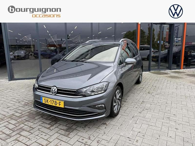 Grijs Gebruikt 2018 VW Golf Sportsvan Highline MPV | € 16.450 (Eerlijke prijs) - Afbeelding 1/4
