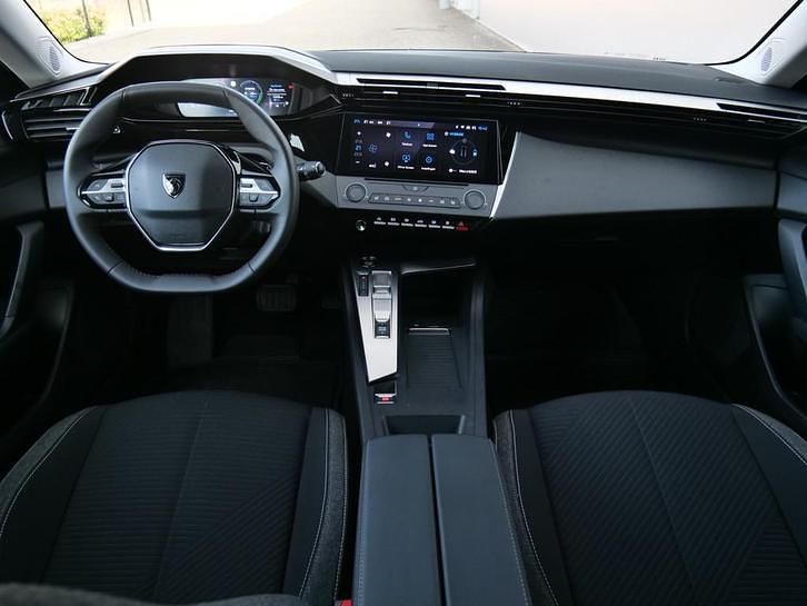 Occasion Peugeot e-308 Allure 131 kW (179 PK) 2023 Hatchback