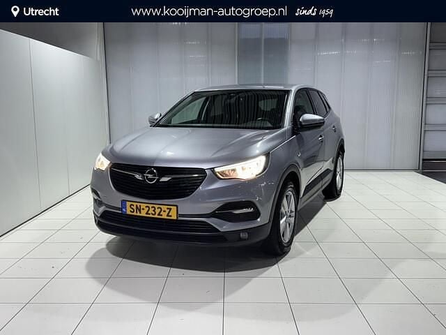 G4i :gris artense m2 Gebruikt 2018 Opel Grandland X Edition SUV | € 13.900 (Eerlijke prijs) - Afbeelding 1/4