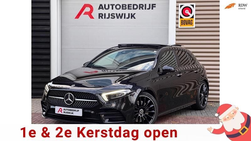 Zwart Gebruikt 2019 Mercedes A250 Premium Plus Hatchback | € 28.950 (Eerlijke prijs) - Afbeelding 1/4