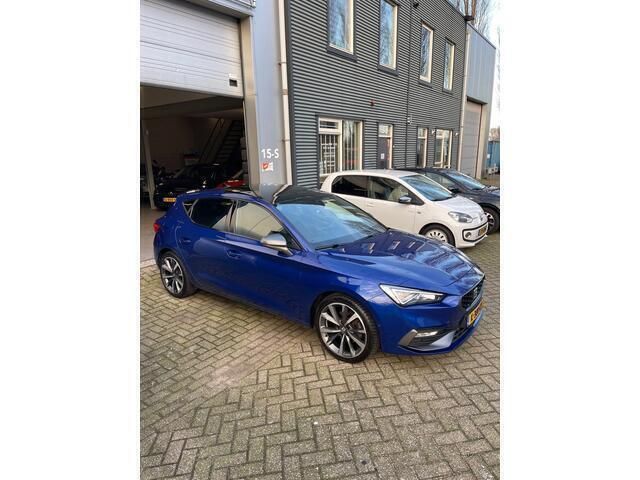 Occasion Seat Leon FR 150 PK (110 kW) 2021 Blauw Hatchback