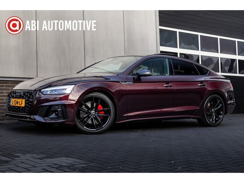 Rood Gebruikt 2021 Audi A5 Competition Coupé | € 38.945 (Duur) - Afbeelding 1/4