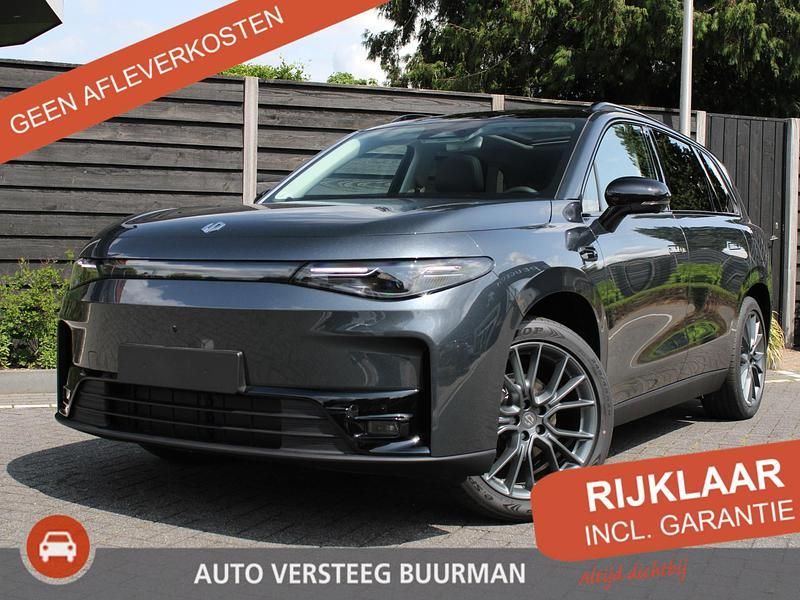 Grijs Gebruikt 2025 Leapmotor C10 SUV | € 38.629 - Afbeelding 1/4