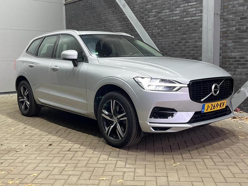 Occasion Volvo XC60 Momentum 390 PK (286 kW) 2019 Grijs SUV