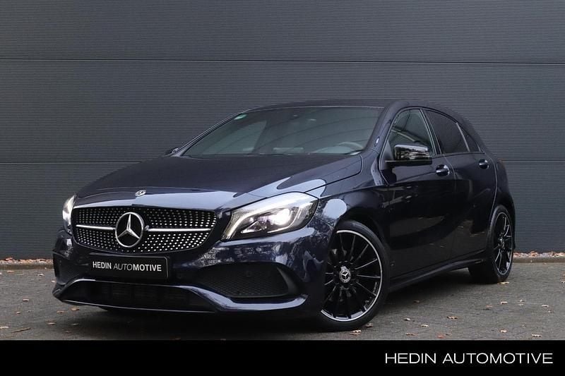 Blauw Gebruikt 2018 Mercedes A180 Ambition Hatchback | € 18.745 (Eerlijke prijs) - Afbeelding 1/3
