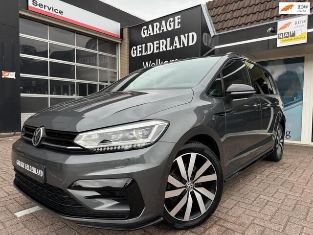 Grijs Gebruikt 2019 VW Touran R-line MPV | € 30.500 (Eerlijke prijs) - Afbeelding 1/4