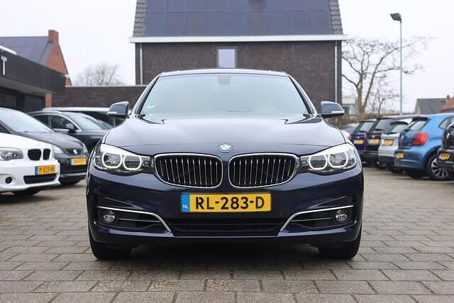 Occasion BMW 320 Executive 184 PK (135 kW) 2018 Blauw Hatchback