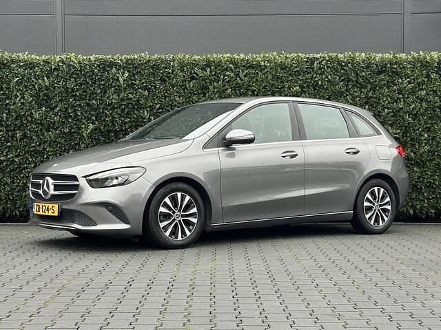 Grijs Gebruikt 2019 Mercedes B180 Business MPV | € 18.950 (Super prijs) - Afbeelding 1/4