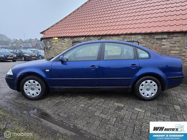 Occasion VW Passat Trendline 102 PK (75 kW) 2001 Blauw Sedan
