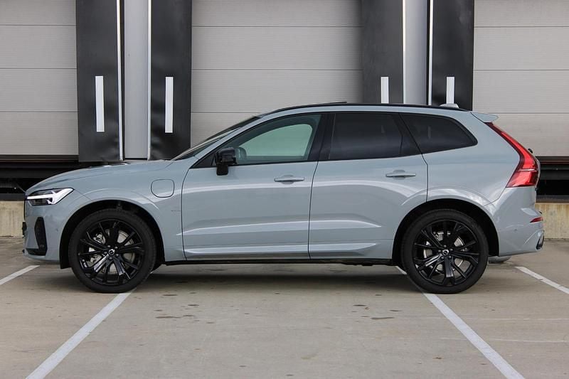 Occasion Volvo XC60 Plus 350 PK (257 kW) 2025 Grijs SUV