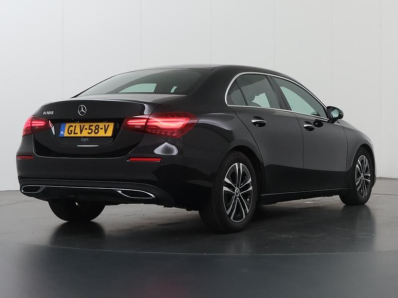 Occasion Mercedes A180 Luxury 136 PK (100 kW) 2024 Zwart Sedan