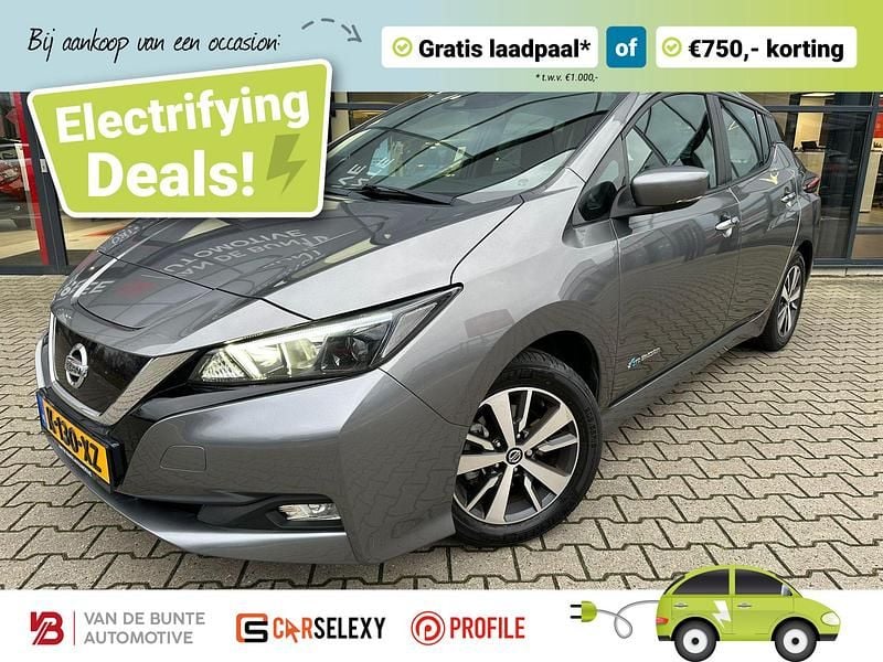 Grijs Gebruikt 2021 Nissan Leaf Acenta Hatchback | € 14.950 (Eerlijke prijs) - Afbeelding 1/4