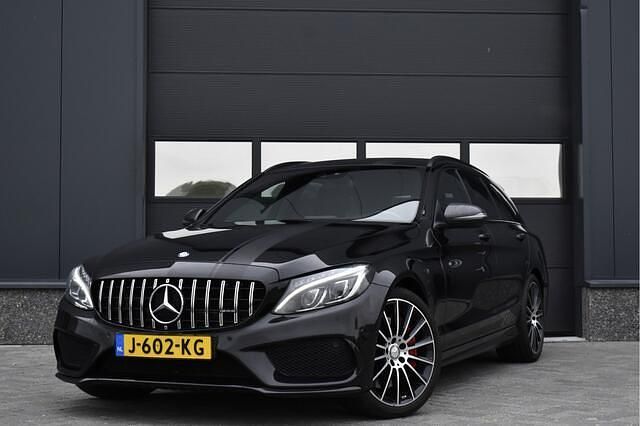 Zwart Gebruikt 2015 Mercedes 450 AMG Stationwagen | € 26.750 - Afbeelding 1/4