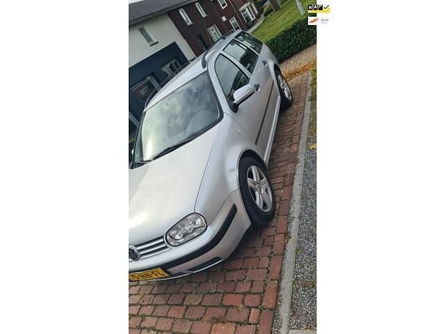 Grijs Gebruikt 2001 VW Golf IV Trendline Stationwagen | € 1.100 (Eerlijke prijs) - Afbeelding 1/4