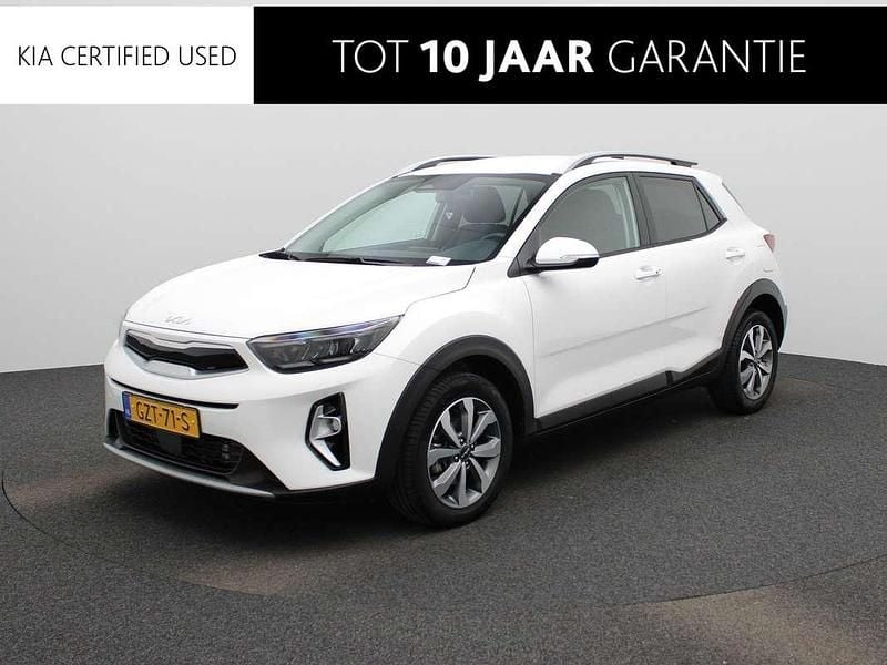 Wit Occasion 2025 Kia Stonic SUV | € 25.440 (Eerlijke prijs) - Afbeelding 1/2