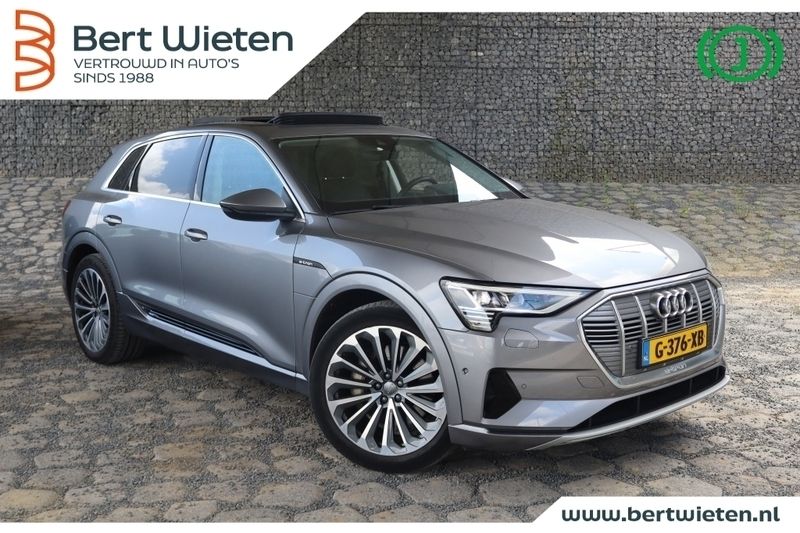 Grijs Gebruikt 2019 Audi e-tron SUV | € 31.790 - Afbeelding 1/3