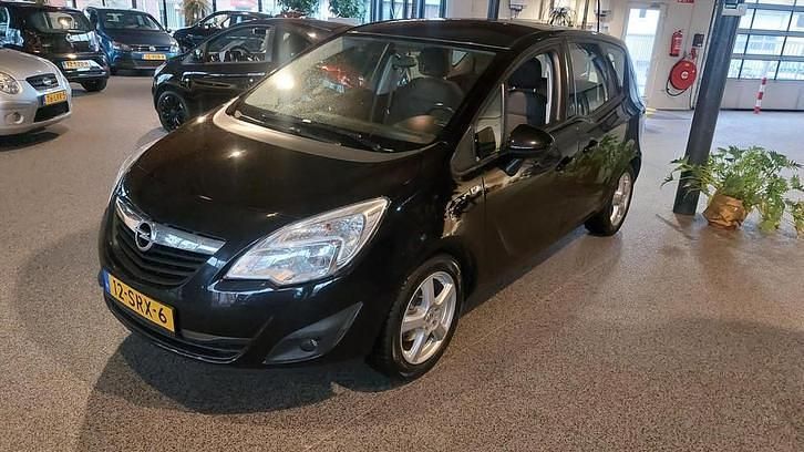 Zwart Occasion 2011 Opel Meriva MPV | € 3.950 (Iets duurder) - Afbeelding 1/4