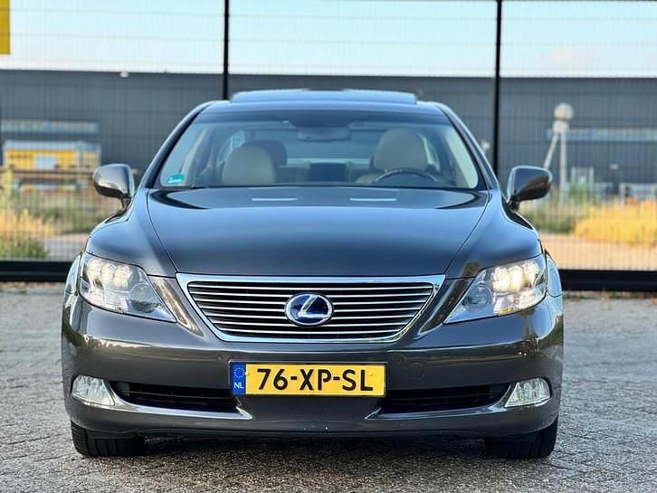 Occasion Lexus LS600h L President Line 395 PK (290 kW) 2007 Sedan