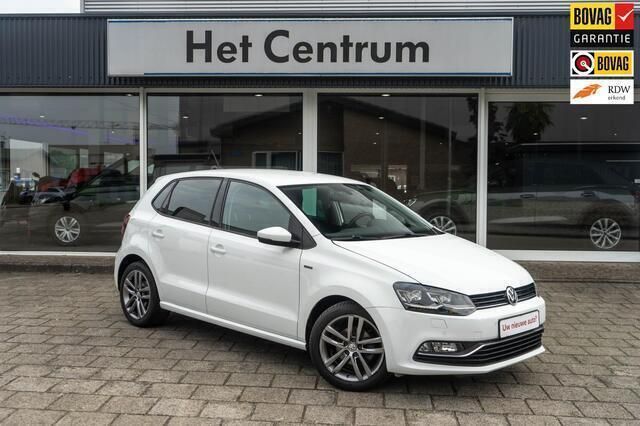 Wit Gebruikt 2016 VW Polo LOUNGE Hatchback | € 10.950 (Eerlijke prijs) - Afbeelding 1/4