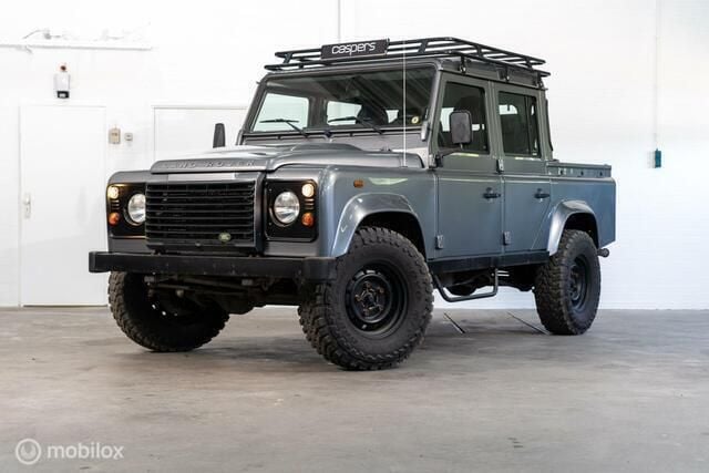 Occasion Land Rover Defender 122 PK (89 kW) 2010 Zilver, metallic lak SUV