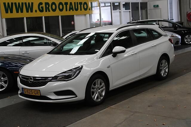 Wit Gebruikt 2019 Opel Astra Business Stationwagen | € 7.994 (Goede deal) - Afbeelding 1/4