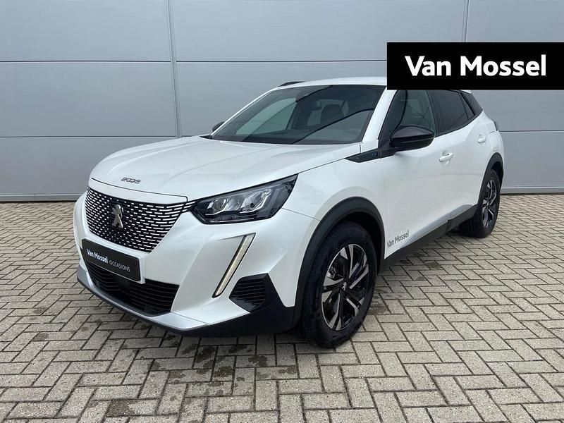 Wit Gebruikt 2023 Peugeot e-2008 Allure SUV | € 27.735 (Duur) - Afbeelding 1/4