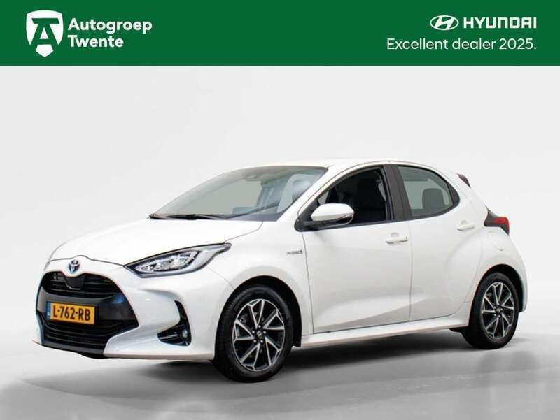 Wit Gebruikt 2021 Toyota Yaris Hybrid Hatchback | € 21.450 (Eerlijke prijs) - Afbeelding 1/4