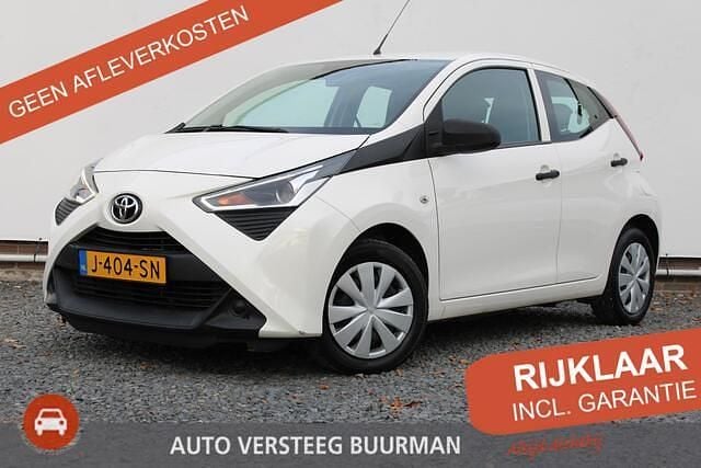 Wit Occasion 2020 Toyota Aygo Hatchback | € 8.750 (Goede deal) - Afbeelding 1/4
