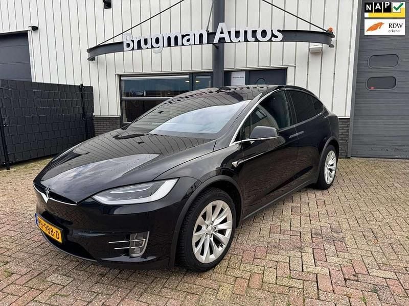 Zwart Gebruikt 2017 Tesla Model X SUV | € 17.950 - Afbeelding 1/4