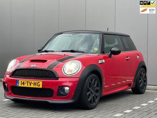 Rood Gebruikt 2007 Mini John Cooper Works Chili Hatchback | € 4.350 (Super prijs) - Afbeelding 1/4