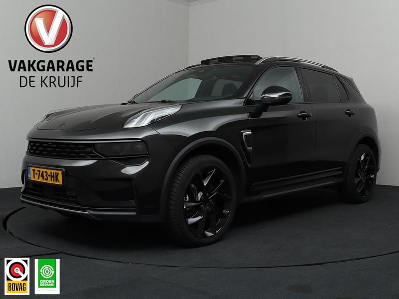 Zwart Gebruikt 2023 Lynk & Co 01 SUV | € 28.950 (Eerlijke prijs) - Afbeelding 1/4