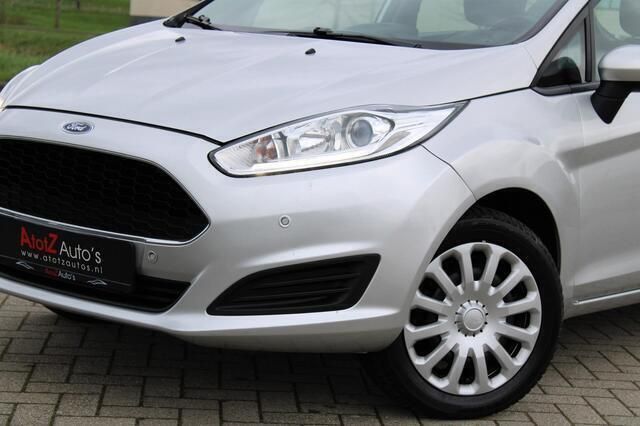 Occasion Ford Fiesta Style 80 PK (58 kW) 2017 Grijs Hatchback