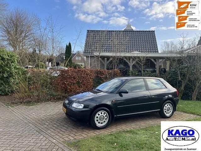 Zwart Occasion 1999 Audi A3 Attraction Hatchback | € 1.150 (Eerlijke prijs) - Afbeelding 1/4