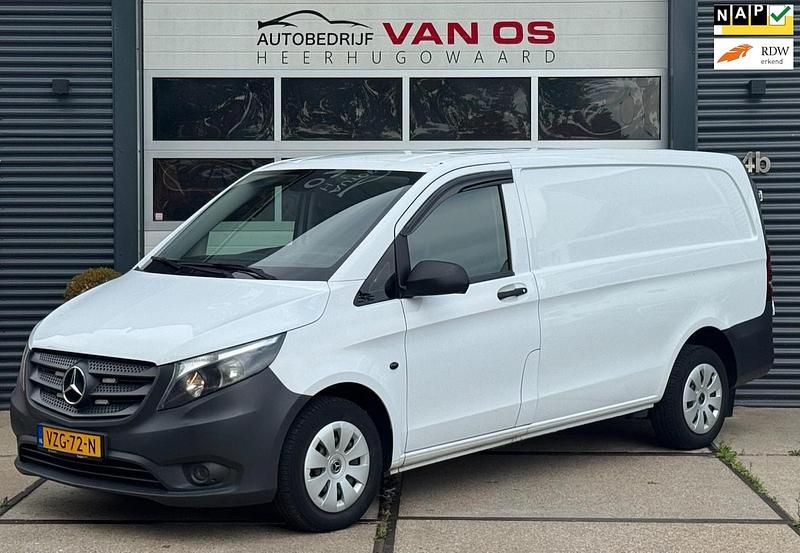 Wit Gebruikt 2018 Mercedes Vito Sedan | € 13.950 (Super prijs) - Afbeelding 1/4