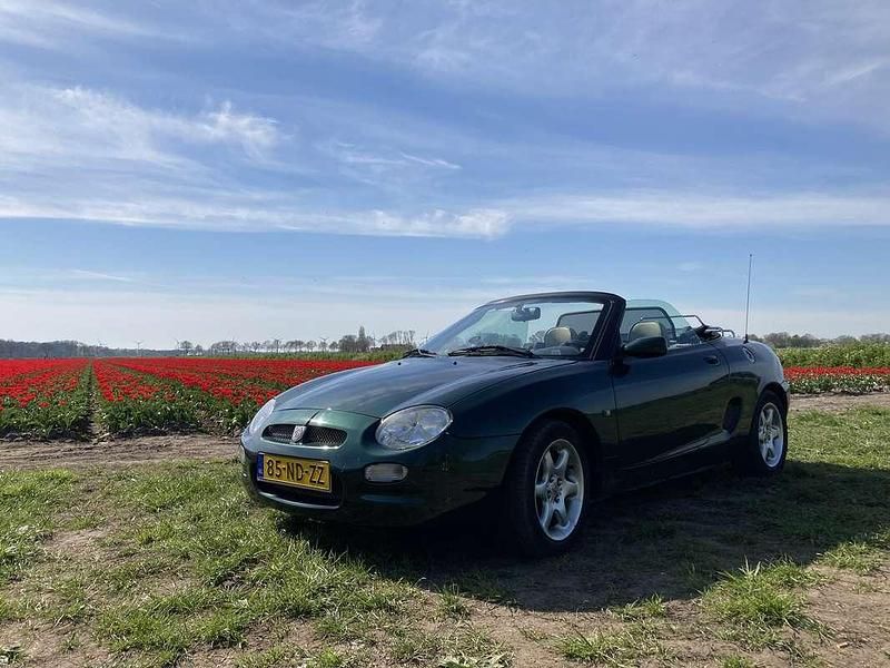 Groen Gebruikt 1999 MG F Cabriolet | € 3.500 (Eerlijke prijs) - Afbeelding 1/4