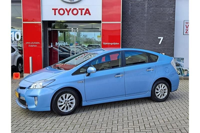 Blauw Gebruikt 2015 Toyota Prius Hatchback | € 12.499 (Eerlijke prijs) - Afbeelding 1/1