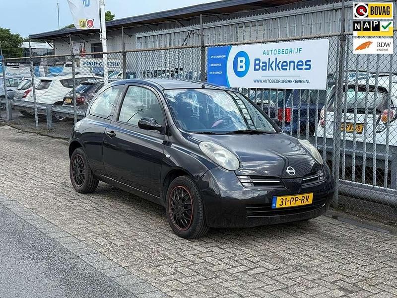 Zwart, metallic lak Gebruikt 2004 Nissan Micra Hatchback | € 995 (Eerlijke prijs) - Afbeelding 1/4