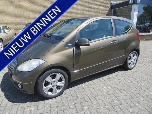 Bruin Gebruikt 2010 Mercedes A160 Avantgarde MPV | € 3.950 (Eerlijke prijs) - Afbeelding 1/4
