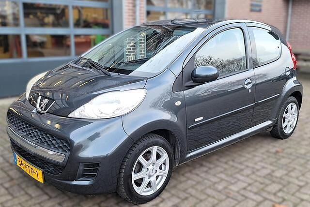 Occasion Peugeot 107 68 PK (50 kW) 2011 Grijs Hatchback