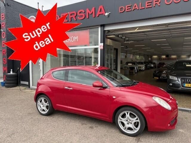 Rood Gebruikt 2009 Alfa Romeo MiTo Hatchback | € 3.250 (Eerlijke prijs) - Afbeelding 1/4