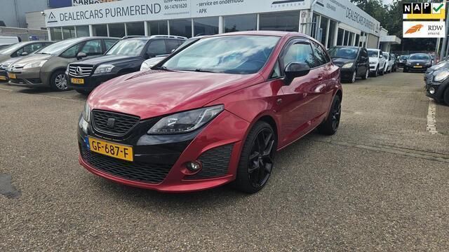Rood, metallic lak Gebruikt 2010 Seat Ibiza SC FR Hatchback | € 5.950 (Eerlijke prijs) - Afbeelding 1/4