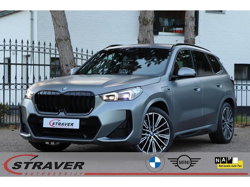 Grijs Gebruikt 2023 BMW X1 M Sport SUV | € 46.950 (Goede deal) - Afbeelding 1/4