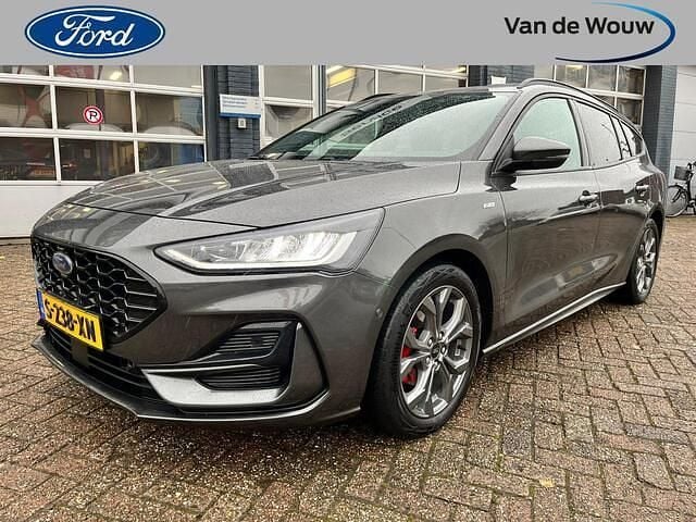Grijs Occasion 2023 Ford Focus ST-Line X Stationwagen | € 26.450 (Eerlijke prijs) - Afbeelding 1/4