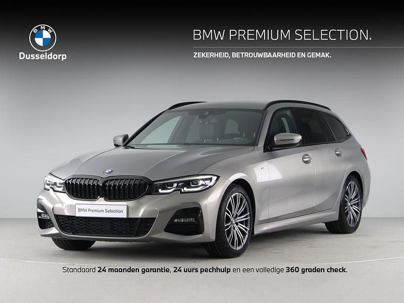 Grijs Occasion 2020 BMW 320 M Sport Stationwagen | € 30.900 (Iets duurder) - Afbeelding 1/4