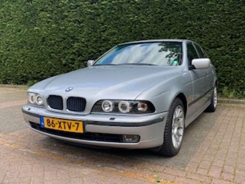Zilver Gebruikt 1996 BMW 528 Executive Sedan | € 2.450 - Afbeelding 1/4