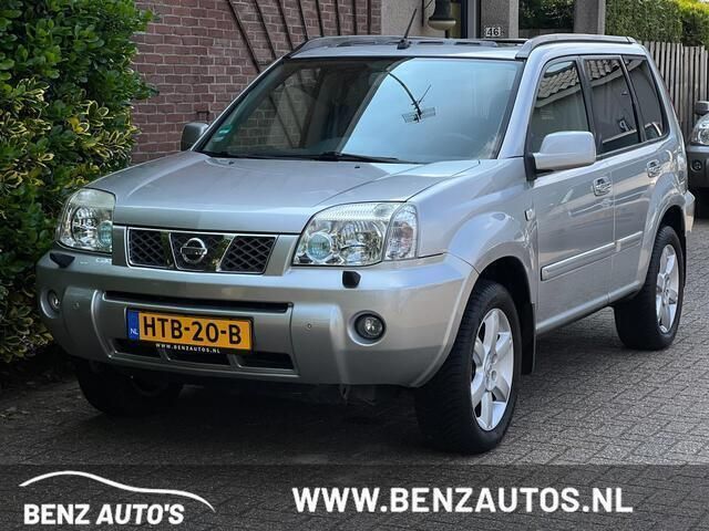 Grijs Gebruikt 2006 Nissan X-Trail SUV | € 9.999 - Afbeelding 1/4